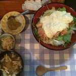 磯の香 - 鳥唐タルタル丼 大盛 500円