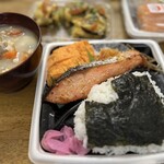 ジョイフーズ - 料理写真:けんちん汁は手作りですよ。
