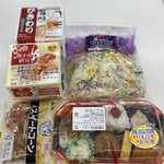 ベイシア - 料理写真:おにぎり&おかずセット、スイートコーンなど
