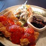 チキンカツ定食　クリームチーズトマトソース