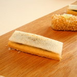 キュイジーヌ[s] ミッシェル・トロワグロ - 2010/04 リンゴのサブレ。