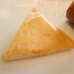 キュイジーヌ[s] ミッシェル・トロワグロ - 2010/04 香ばしい木の香りの仔羊　アプリコットのクルスティアン　クミンとリコッタ。