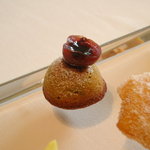 キュイジーヌ[s] ミッシェル・トロワグロ - 2010/04 小菓子。