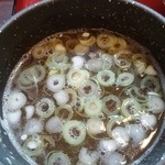 麺屋 むどう - つけ麺のつけ汁　吉野本葛の上品なとろみで麺によく絡みます。