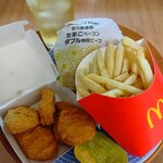 マクドナルド - 料理写真:炙り醤油風たまごベーコンダブル肉厚ビーフ満足セット