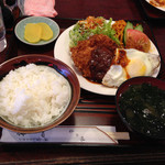 四季 - 本日の定食（カキフライ、ハムカツ、野菜揚げ）780円