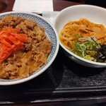 吉野家 - 料理写真:牛丼アタマ大盛り油そばセット