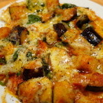 YAICHIRO - ナスとフルーツトマトのピザ