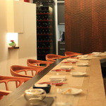 BRILLANTE IL SUZUKI - カウンターのみの店内