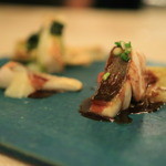 「天然マダカのソテー」