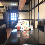 そばよし - 店舗内も伝統的