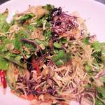 金泉 - 野菜たっぷりのチョリゲサラダ