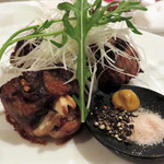 金蔦 - 牛テールの塩焼きはこの店イチオシの逸品です。
      