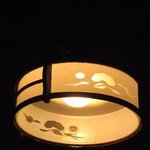 別館 茶寮 お多津 - 年季の入った電気傘