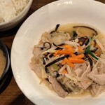 Sun’sキッチン - 豚肉ともやしの炒め　税込み６８０円