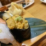 酔処 たがし - 雲丹軍艦