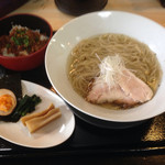 ガチ麺道場 - 鶏そば  そぼろ丼