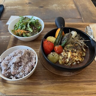 LION KITCHEN_1