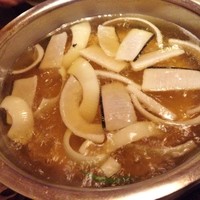 ふぐくじら - お出汁（本皮・コロ・玉葱投入）♪
