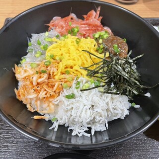 海の幸と山の幸 するが食堂_0