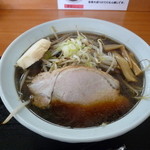 春日食堂 - しょうゆらーめん（700円）