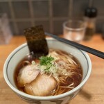 中華そば 閃 - 料理写真:人気の「醤油中華そば」＠980円