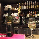 PIZZA PAZZA Italiana - マストロ・グレコ：白ワイン：グラス：800円(’15.05月)