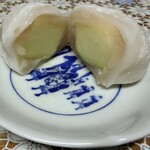 羊羹屋本舗 - 「メロン大福」350円税込み♫