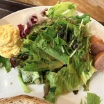 ラゴア カフェ - サラダにマヨタマゴ、フランク♫