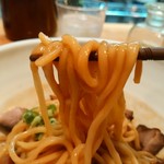 濃厚魚介らぅ麺 純 - 乾し海老の味がドーンと来ます。