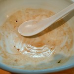 濃厚魚介らぅ麺 純 - 下に残ってたえび油もご飯にかけていただきました。