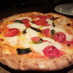 PIZZA PAZZA Italiana - ピッツアD.O.C：1800円：水牛のモッツアレラ(’15.05月)