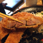 鎮守の森 - びっくりトンカツの断面