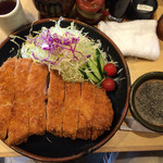 鎮守の森 - びっくりトンカツの空中写真