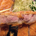鎮守の森 - びっくりトンカツの断面