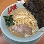 ラーメン山岡家 - 料理写真:醤油ラーメン(サービス券10枚)、海苔5枚(ランククーポン)、白髪ネギ(ランククーポン)