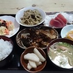 陽子  - 島料理定食 1,000円