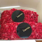 持ち帰り後、端に寄ってしまってましたが、形は綺麗なままでした♪