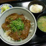 すみび 和くら - ちびつぬは、期間限定メニュー
牛たん丼ぶり 980円を注文！
【注】2012年9月現在のメニューです。