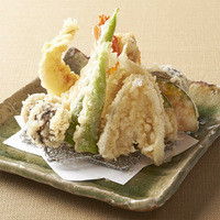 車海老と季節野菜の天ぷら盛