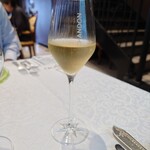 シャトー　ラ・パルム・ドール - 甘みがスッキリとしていて
ぶどう感もシッカリとあり
飲むとサッパリとはするので
口の中の料理の味わいをチェンジするのに適した
美味しい味わいだった