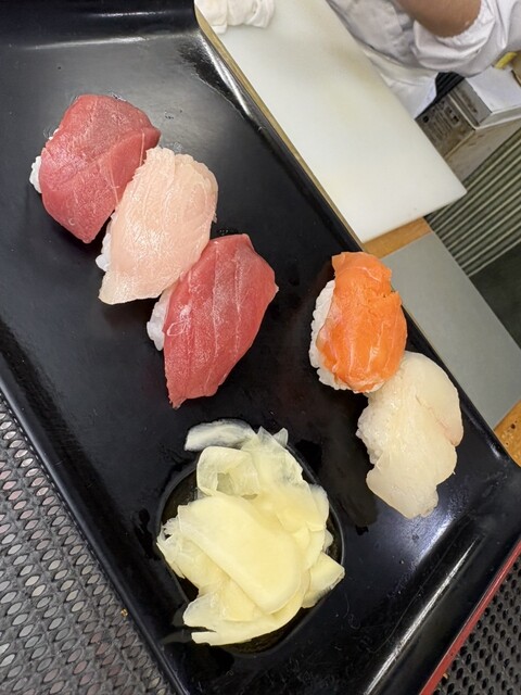 シゲちゃんすし - 堀川町/寿司 | 食べログ