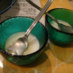 めんや宮田 - ４月２９日再訪　サービスデザート杏仁豆腐