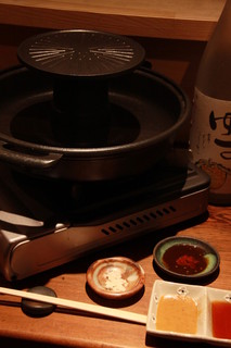 Kachou Fuugetsu - 焼肉としゃぶしゃぶを一緒にできる鍋です