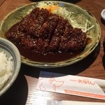 名古屋名物 みそかつ 矢場とん - というわけでいただきまーす。