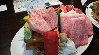 焼肉グレート - 日替わりで変わる定番盛り合わせ