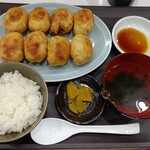 ホワイト餃子 - 料理写真:焼餃子定食 8個