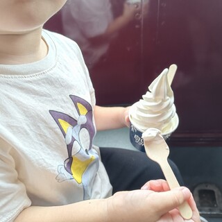 白い恋人パーク ソフトクリームハウス_1