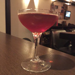 ソバーズ - キス・イン・ザ・ダーク
      （ジン・チェリー・チンザノドライ）