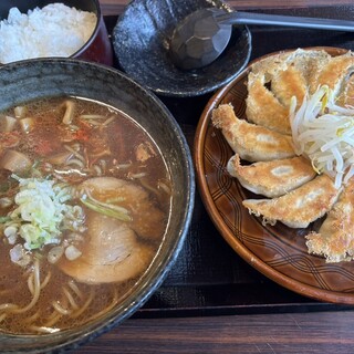 口コミ一覧 : 五味八珍 大井松田店 - 相模金子/餃子 [食べログ]
